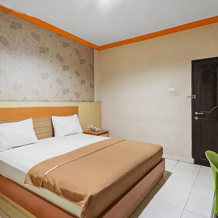 Collection O 93163 Hotel Grand Kartika Parepare エクステリア 写真