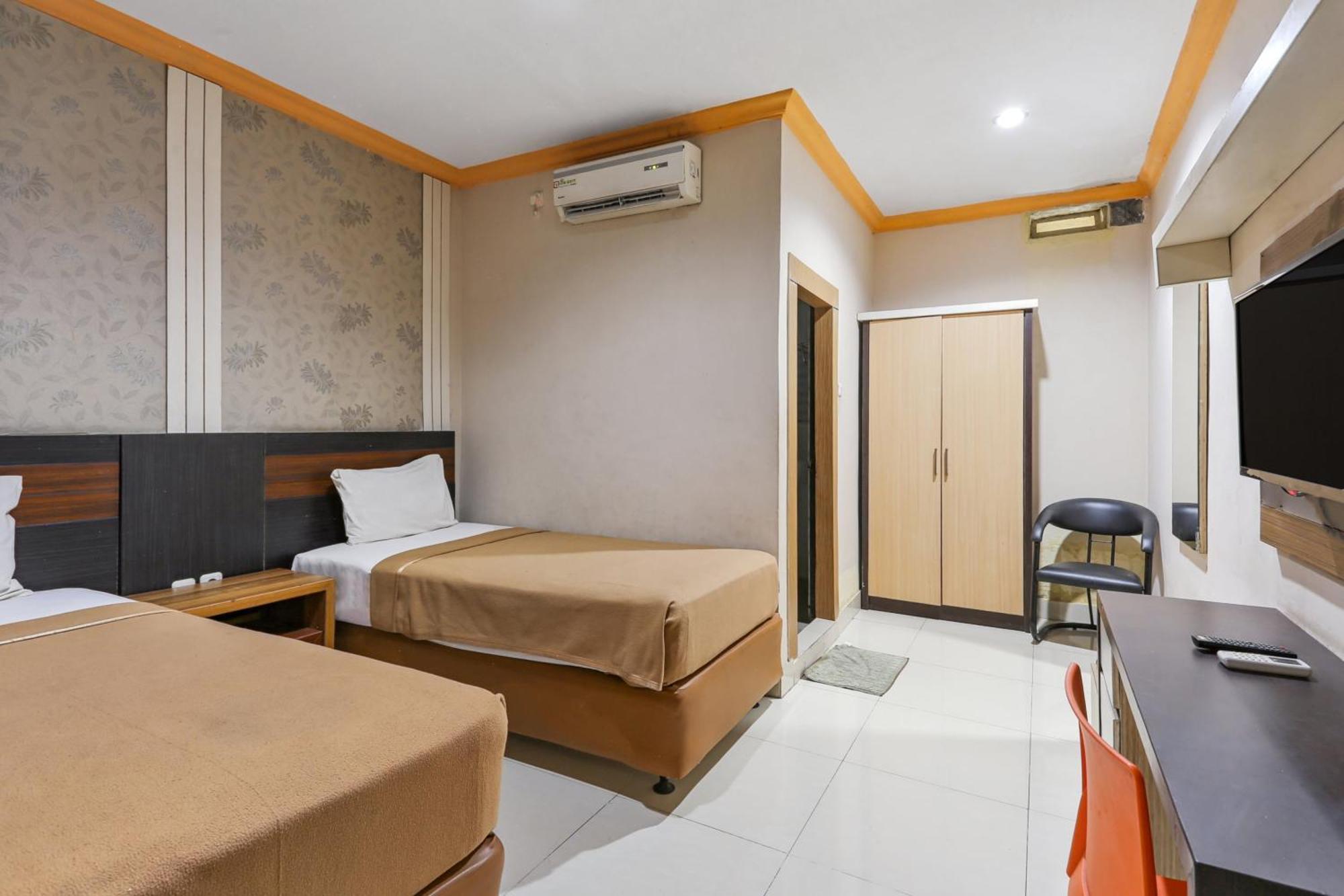 Collection O 93163 Hotel Grand Kartika Parepare エクステリア 写真