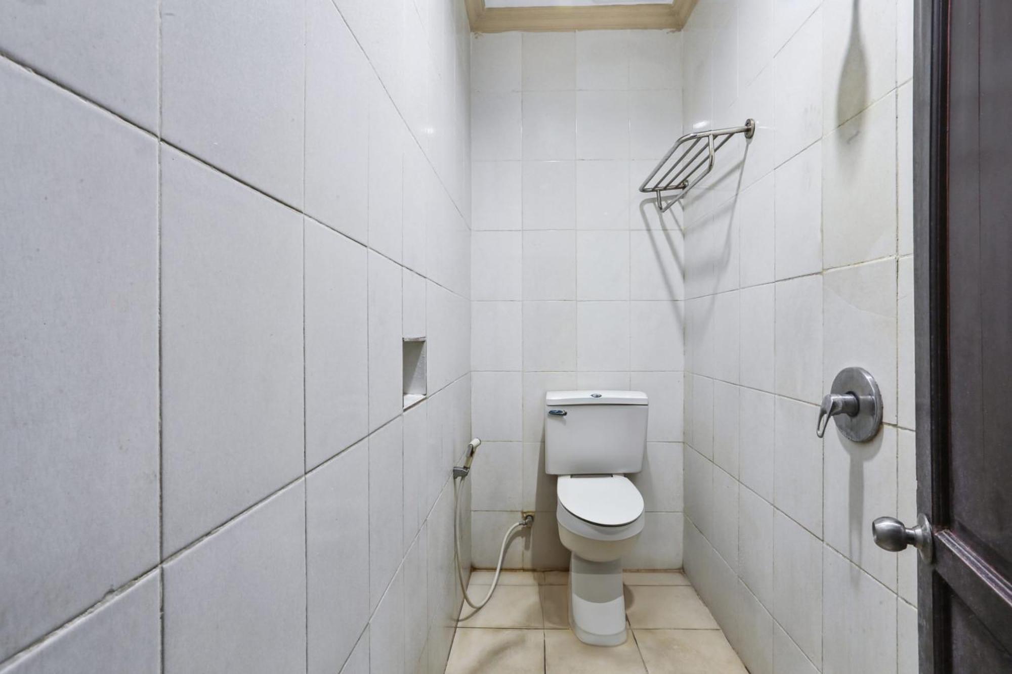 Collection O 93163 Hotel Grand Kartika Parepare エクステリア 写真