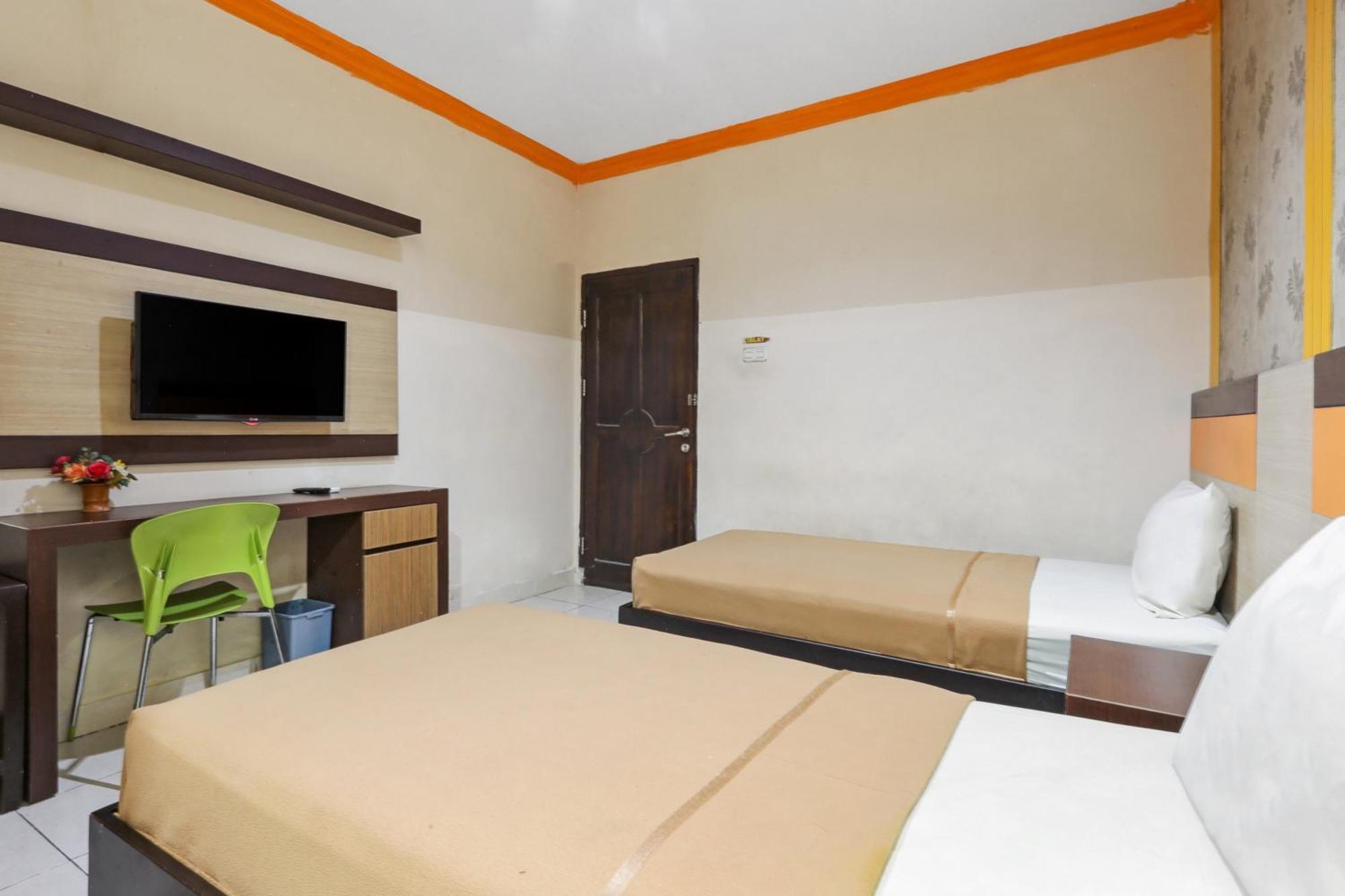 Collection O 93163 Hotel Grand Kartika Parepare エクステリア 写真