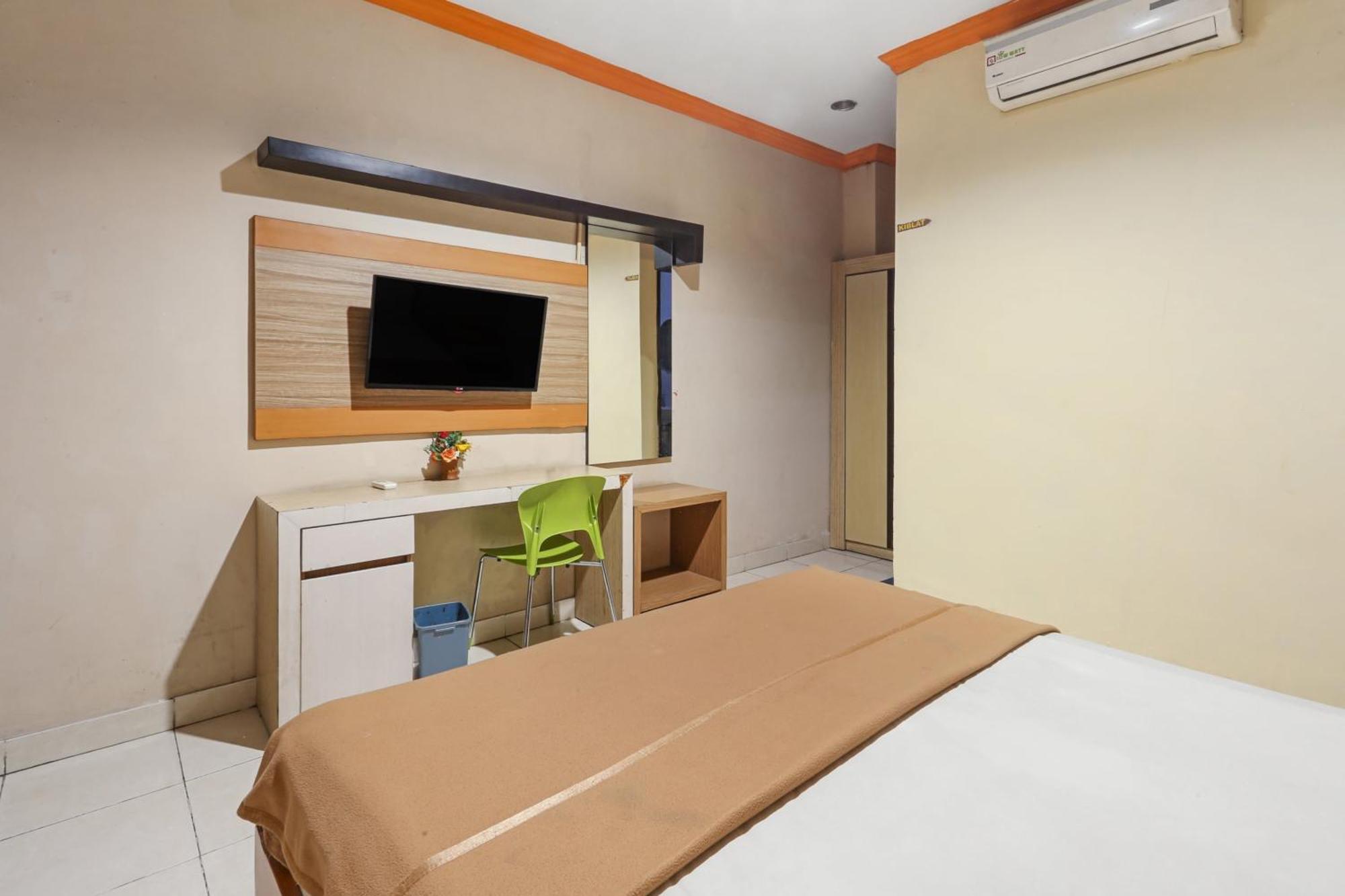 Collection O 93163 Hotel Grand Kartika Parepare エクステリア 写真