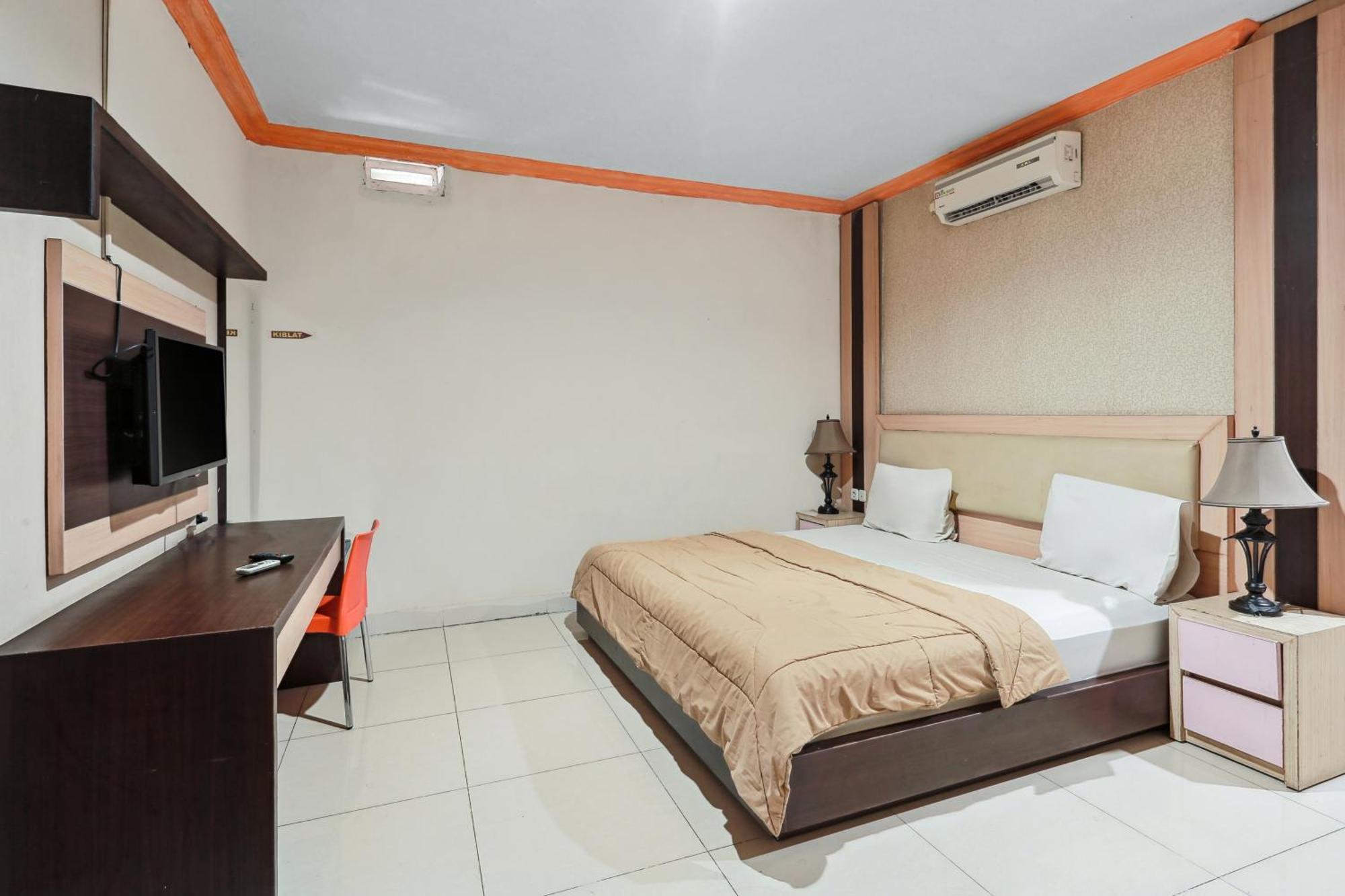 Collection O 93163 Hotel Grand Kartika Parepare エクステリア 写真