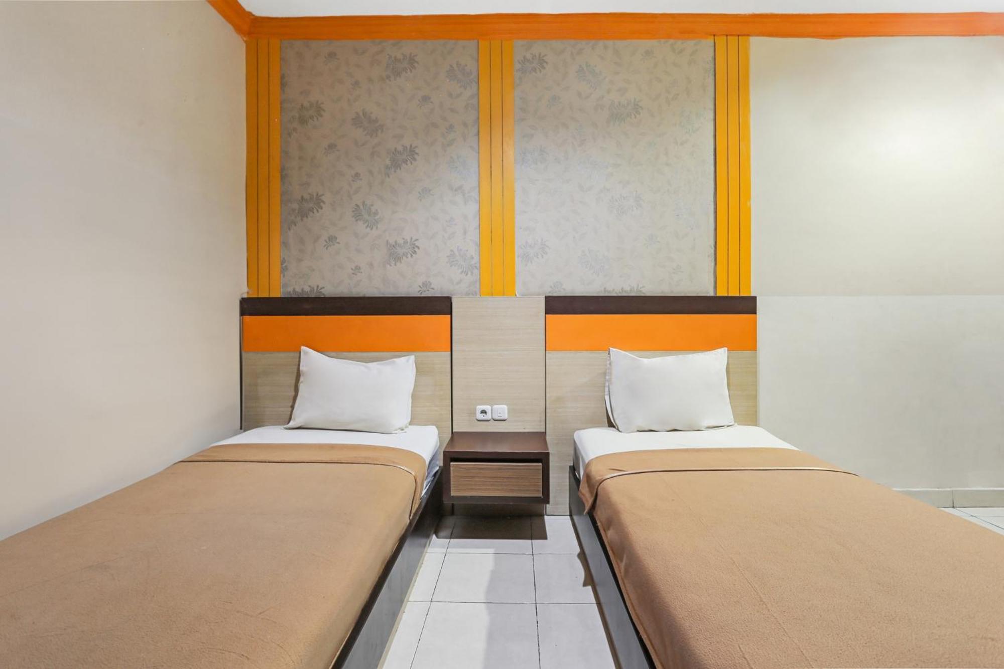 Collection O 93163 Hotel Grand Kartika Parepare エクステリア 写真
