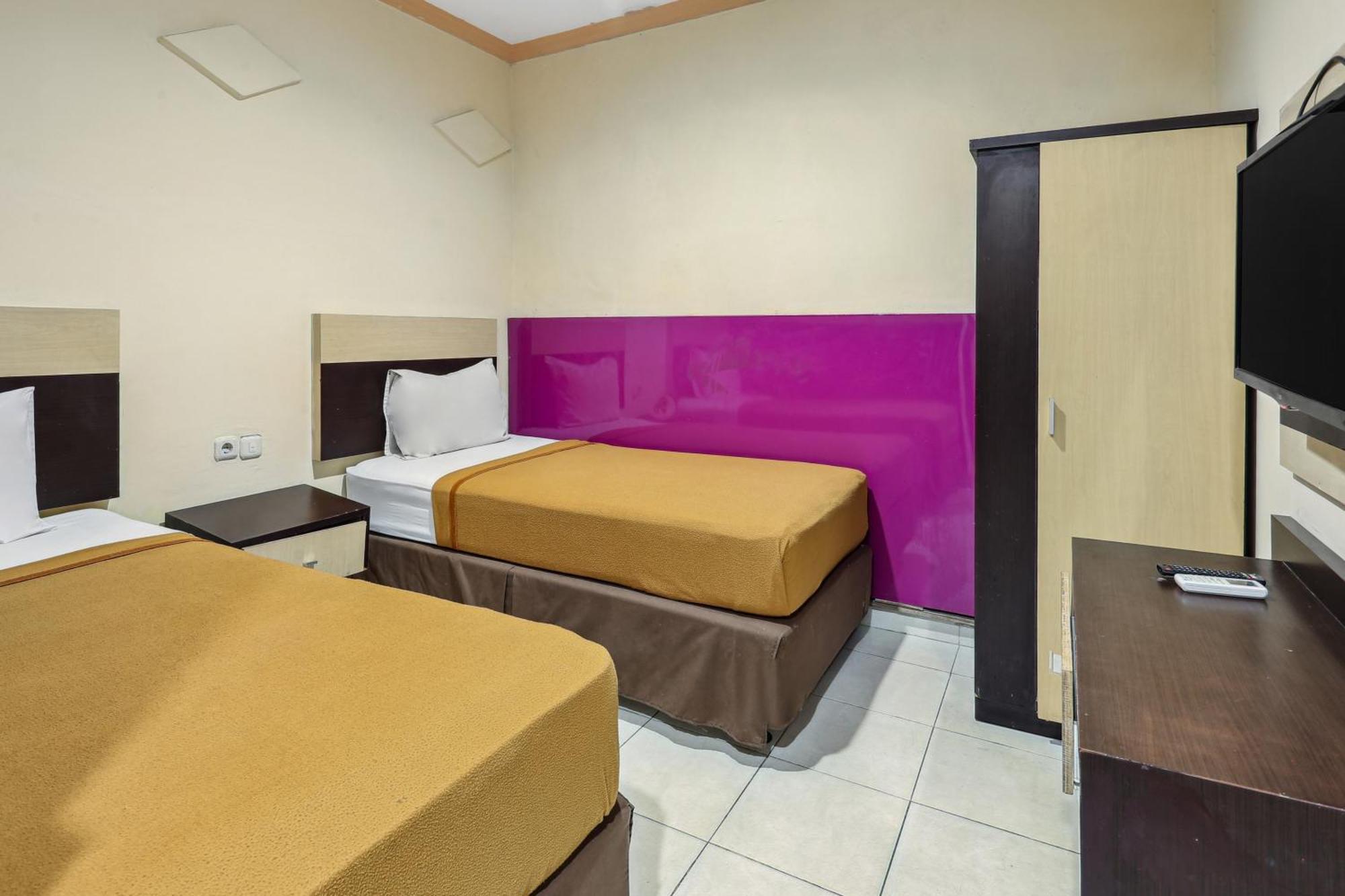 Collection O 93163 Hotel Grand Kartika Parepare エクステリア 写真