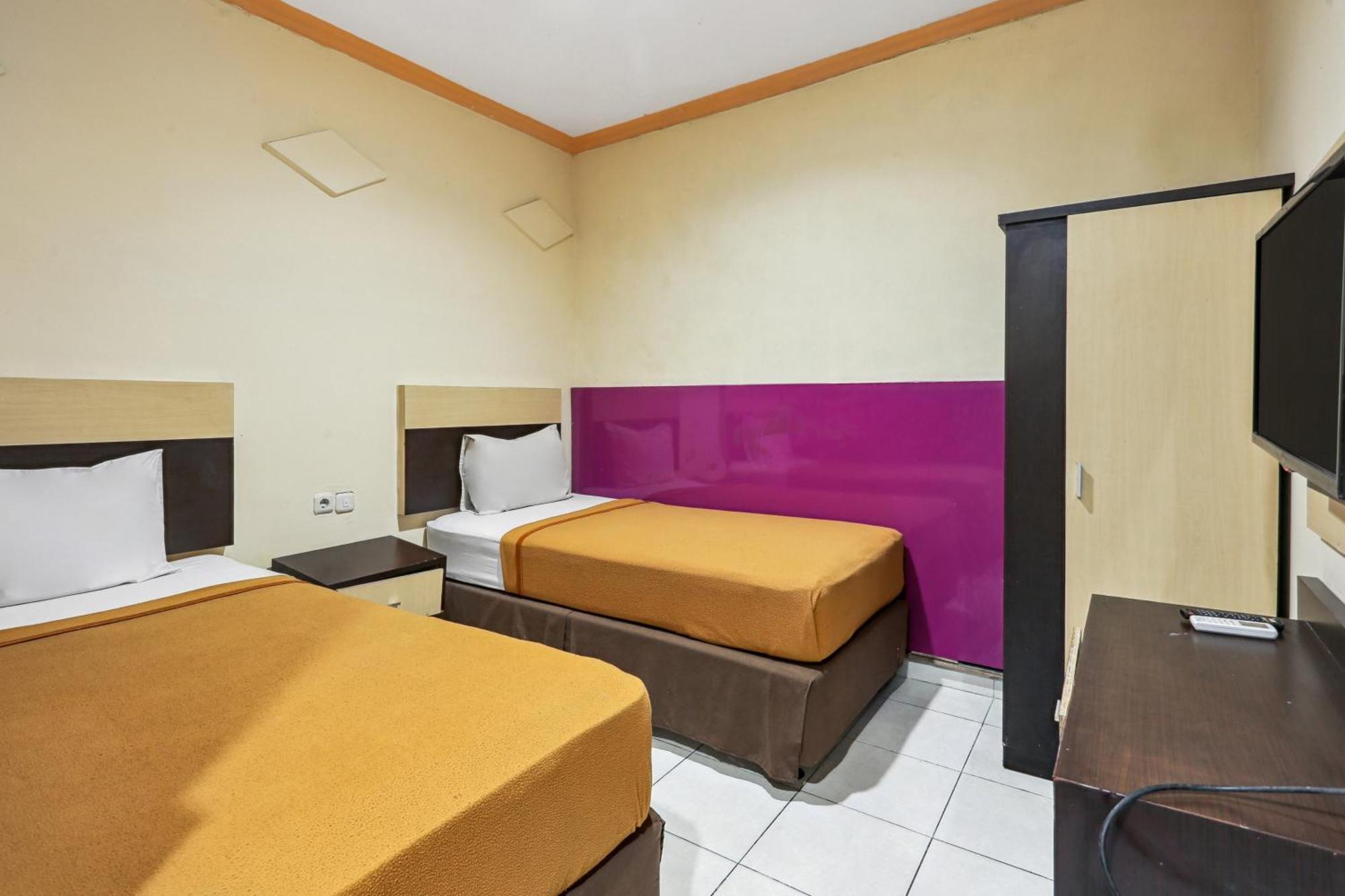 Collection O 93163 Hotel Grand Kartika Parepare エクステリア 写真