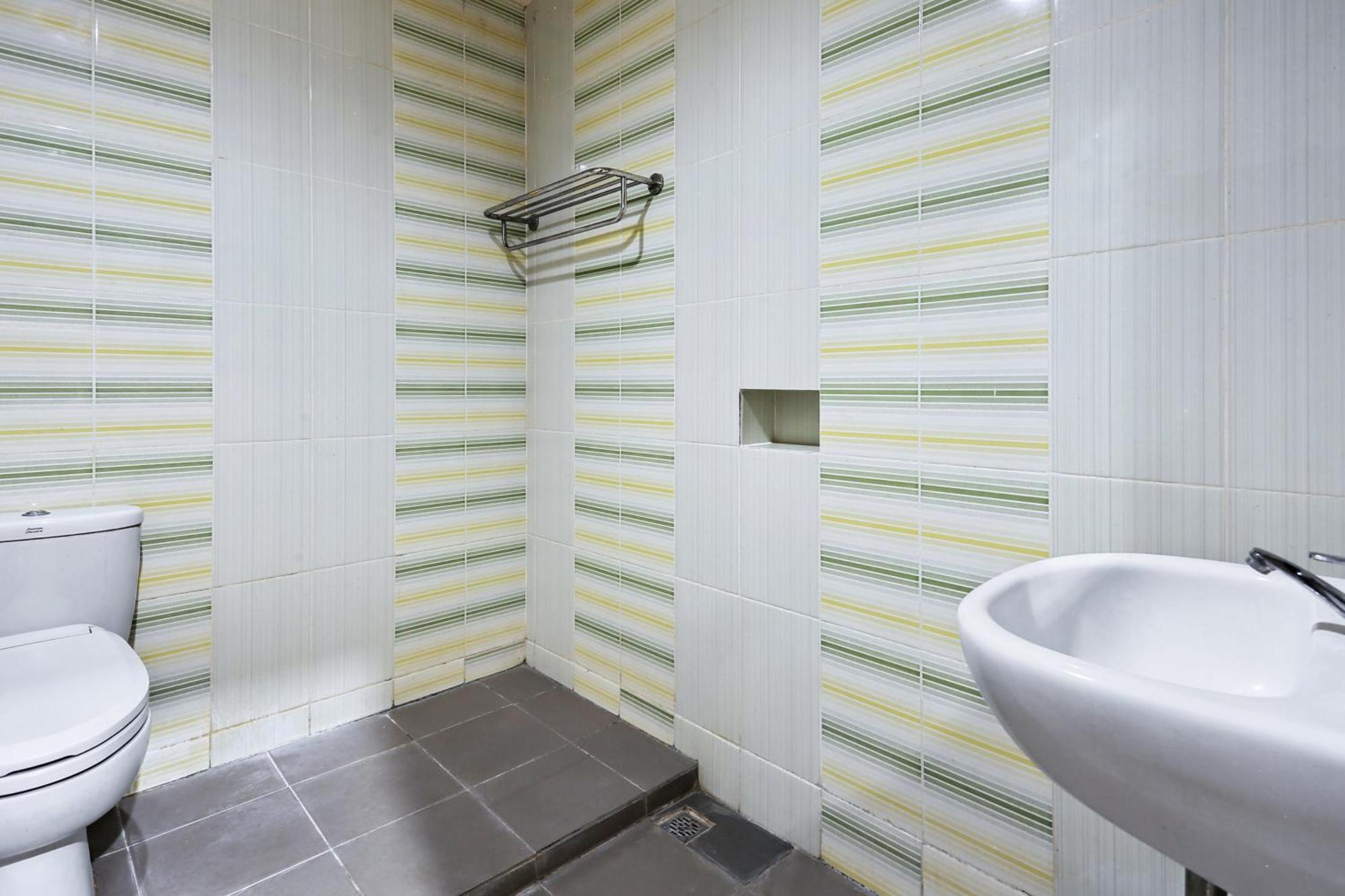 Collection O 93163 Hotel Grand Kartika Parepare エクステリア 写真